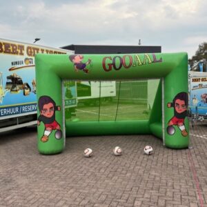 SP 01_1 Voetbal goal schieten